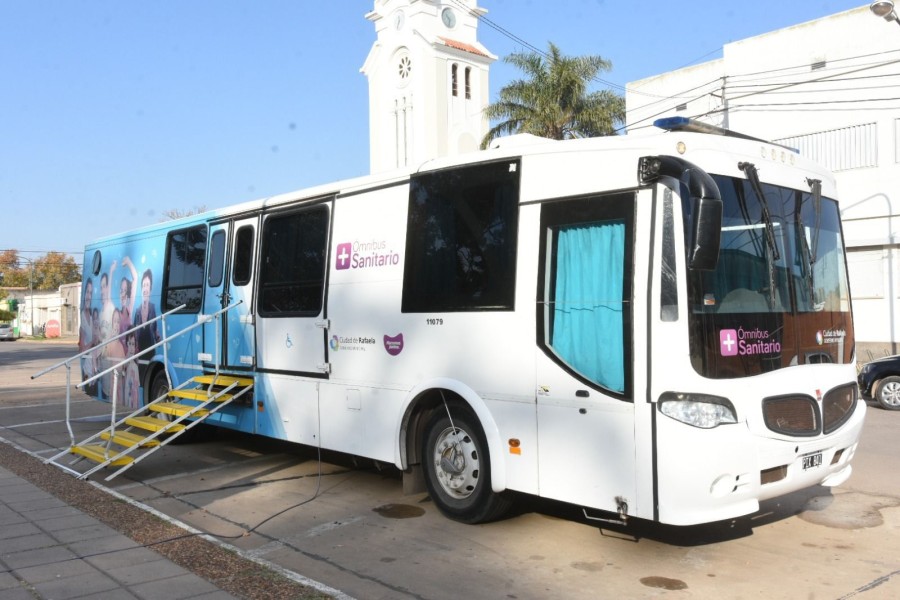 El &Oacute;mnibus Sanitario recorre la ciudad con el objetivo de prestar servicios de salud p&uacute;blicos, gratuitos, de f&aacute;cil acceso y cercanos a la comunidad.