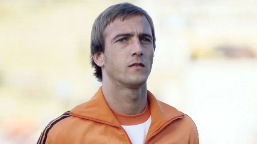El mediocampista Johan Neeskens fue un icono del f&uacute;tbol neerland&eacute;s en los 70.