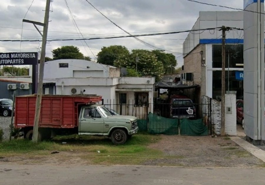 La tragedia se desencaden&oacute; en Av. Angela de la Casa al 400, en una casa ubicada al lado de una concesionaria de autos.
