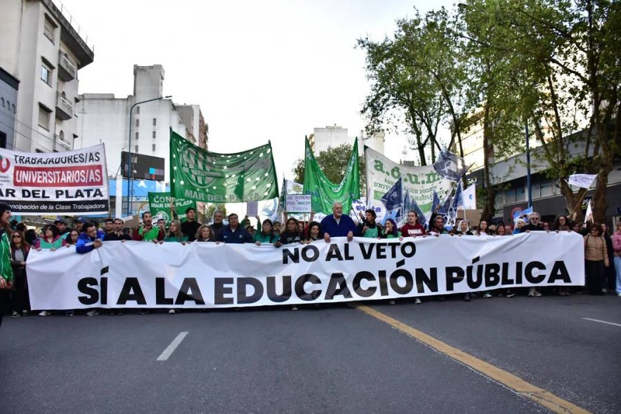CONFIRMADO. El Gobierno otorgar&aacute; un aumento del 6,8% por decreto al personal docente universitario.