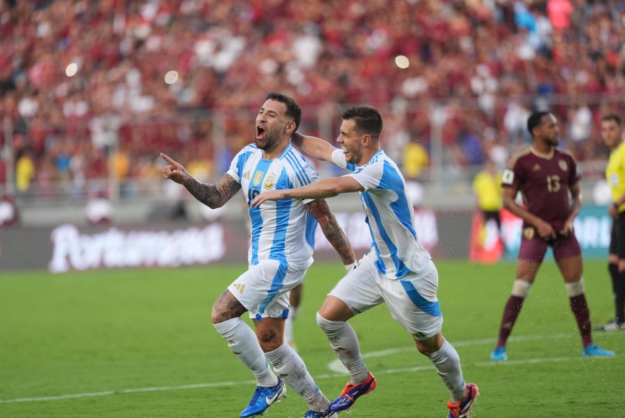 EL 1 A 0. Festejo de Otamendi y Lo Celso.