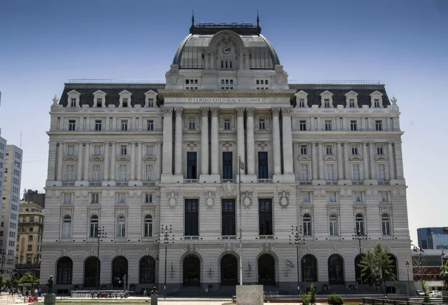 Milei habla en el nuevo &ldquo;Palacio Libertad&rdquo; para celebrar el cambio de nombre.