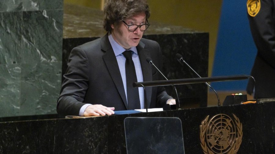 CONTRA LAS UNIVERSIDADES. Javier Milei defendi&oacute; el veto a la movilidad jubilatoria y al financiamiento universitario.