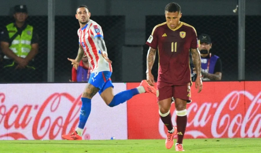 GOLEADOR. Sanabria meti&oacute; un doblete.