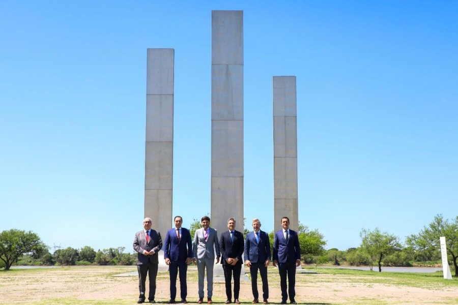 Los gobernadores que hoy firmar&aacute;n el acuerdo en la ciudad de Santa Fe.