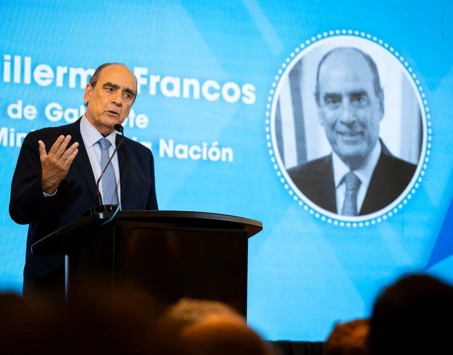 GUILLERMO FRANCOS. Asisti&oacute; al Coloquio de IDEA.