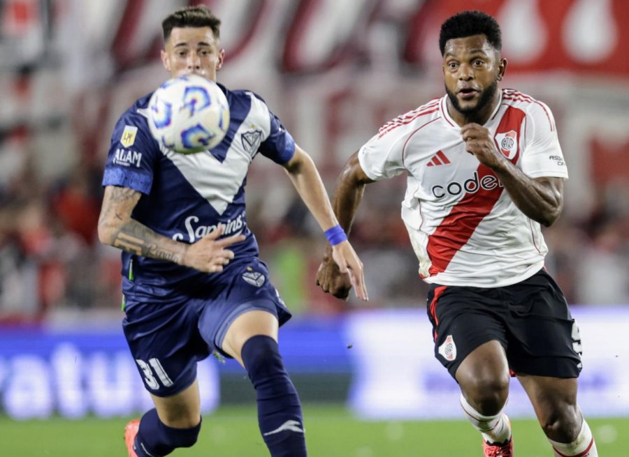 RIVER Y V&Eacute;LEZ IGUALARON EN EL MONUMENTAL.