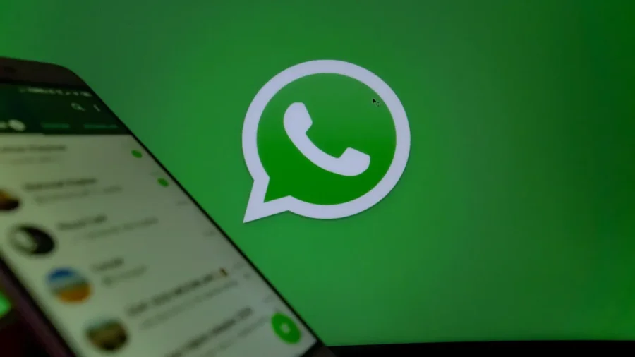 Dudar y chequear de d&oacute;nde proviene la informaci&oacute;n es clave para no ser estafados a trav&eacute;s del WhatsApp.