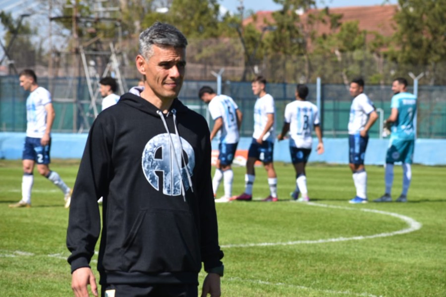 IV&Aacute;N JU&Aacute;REZ VUELVE A REPETIR EL 11 QUE VIENE DE GANARLE A ALMIRANTE BROWN
