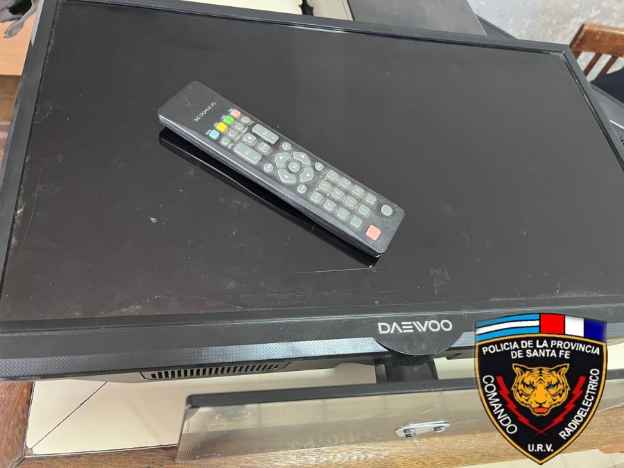 El televisor robado desde un circo y recuperado momentos despu&eacute;s.