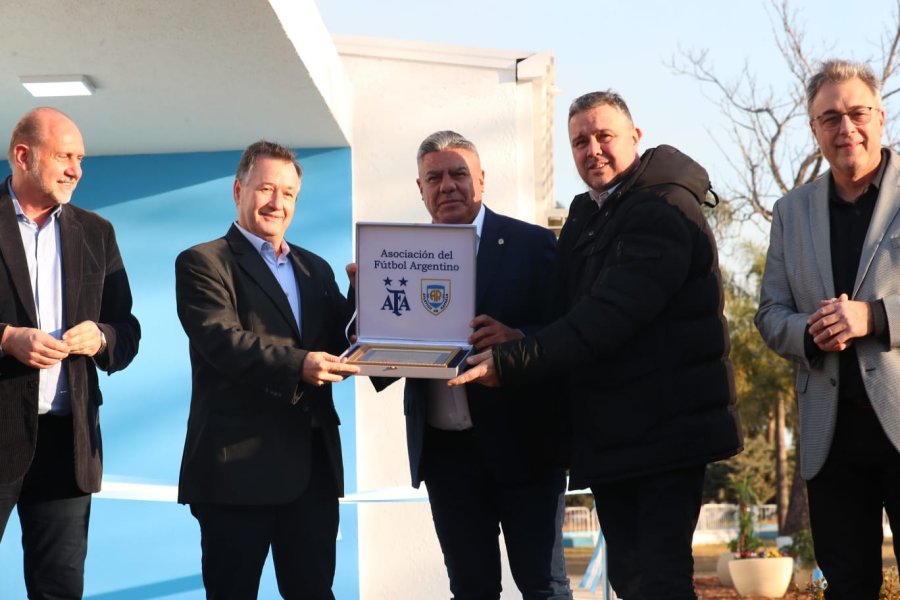 VISITA A RAFAELA. Cuando Tapia fue parte de la inauguraci&oacute;n de la Residencia Celeste, hace dos a&ntilde;os.