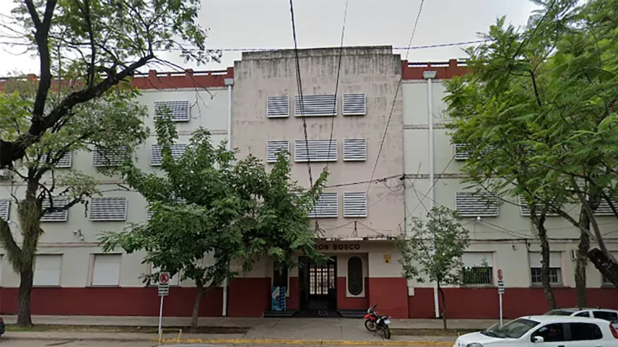 Se cree que hay al menos siete chicas v&iacute;ctimas, aunque por el momento solo una hizo la denuncia formal.