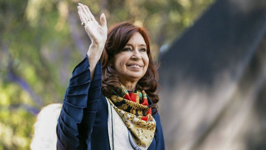 La ex mandataria public&oacute; una carta a los afiliados del PJ.