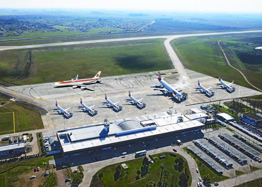 La Provincia lleva adelante acciones para impulsar al aeropuerto rosarino como destino de cargas.