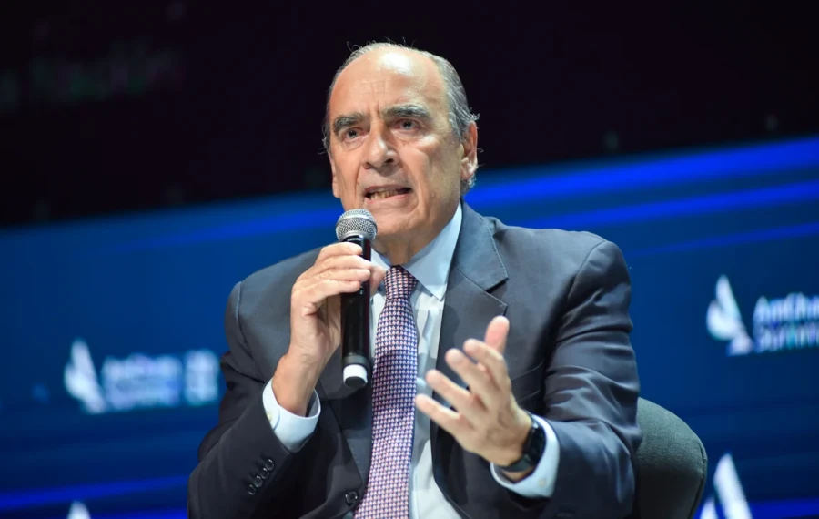 Guillermo Francos.