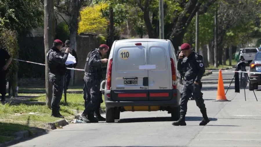 Crimen del polic&iacute;a Andr&eacute;s Far&iacute;as: un sospechoso cay&oacute; luego de un intento de robo en Santa Fe.