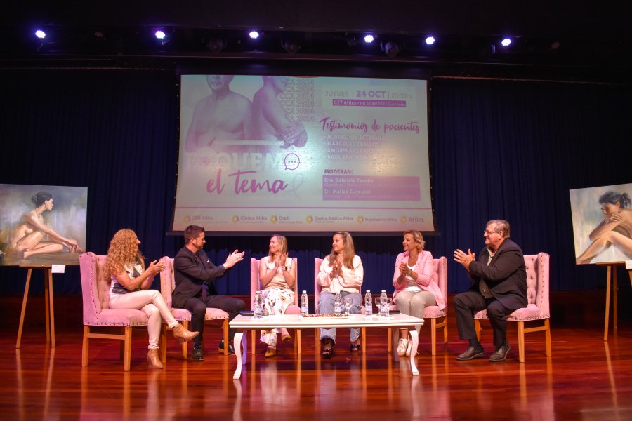 Los dissertantes durante la exposici&oacute;n.