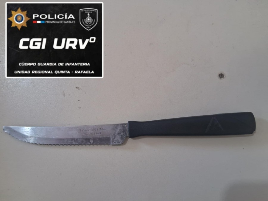 El arma blanca secuestrada por la Polic&iacute;a en barrio Virgen del Rosario.