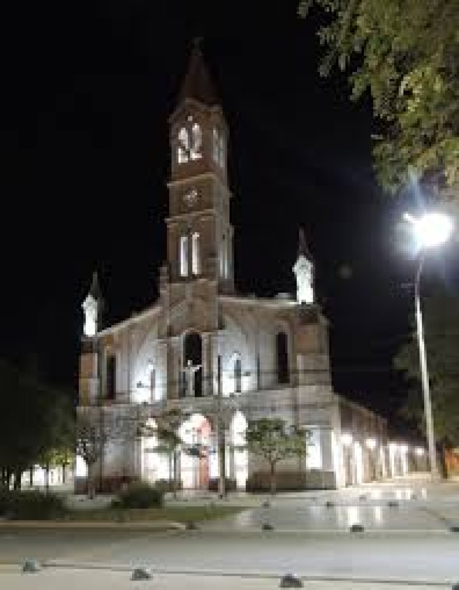 Iglesia parroquial San Carlos Borromeo.