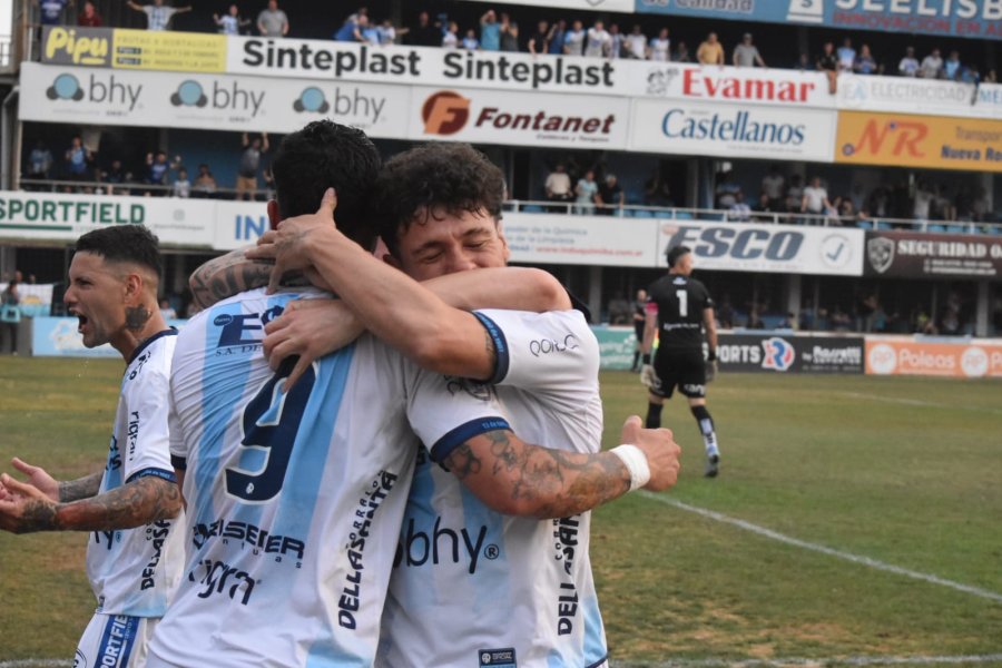 EN SAN NICOL&Aacute;S.&nbsp; La Crema ir&aacute; en busca de una alegr&iacute;a y la posibilidad de alcanzar la Promoci&oacute;n para so&ntilde;ar con la permanencia en la Primera Nacional.