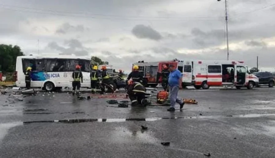 La combi de los agentes de seguridad que deb&iacute;a llegar al encuentro futbol&iacute;stico por el desempate nunca lleg&oacute; a destino.