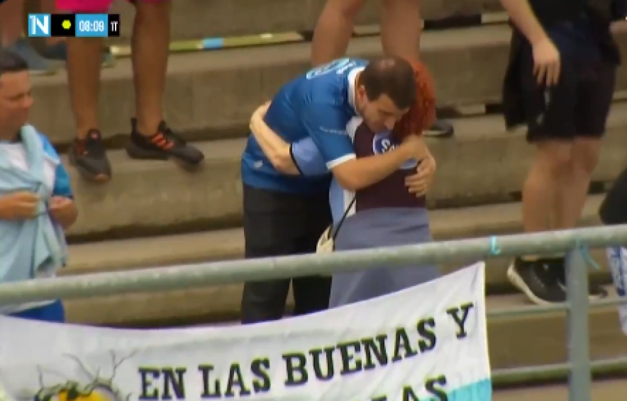 ABRAZO ENTRE LEANDRO Y SU ABUELA DE 82 A&Ntilde;OS QUE EMOCION&Oacute; A TODOS