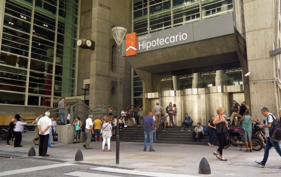 Los bancos no abrir&aacute;n sus puertas este mi&eacute;rcoles.
