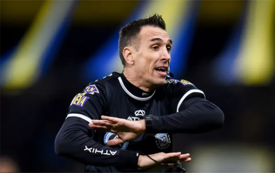 EL ARBITRO. Pablo D&oacute;valo estar&aacute; en el "Eva Per&oacute;n".