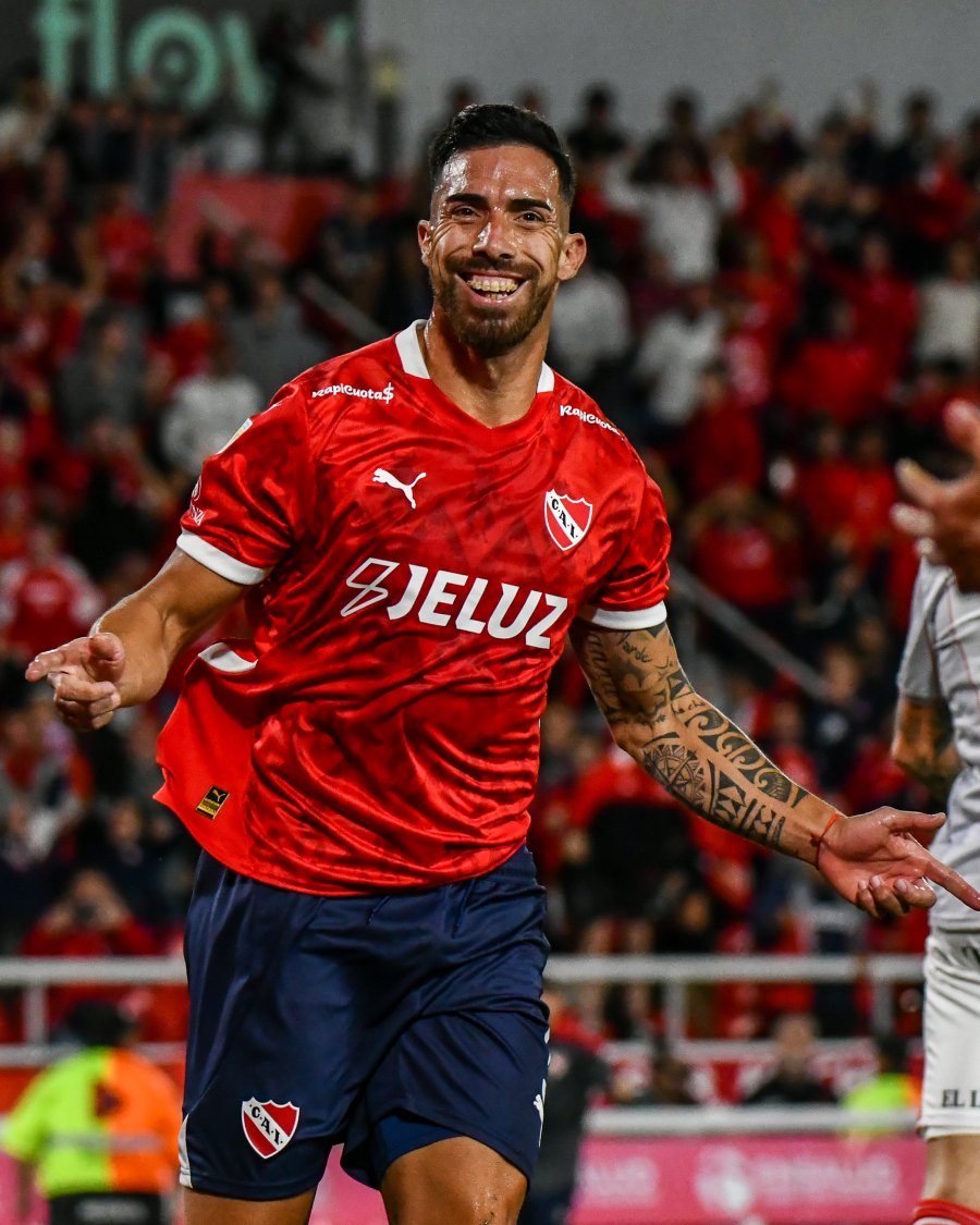 PARAGUAYO. Avalos abri&oacute; el marcador.