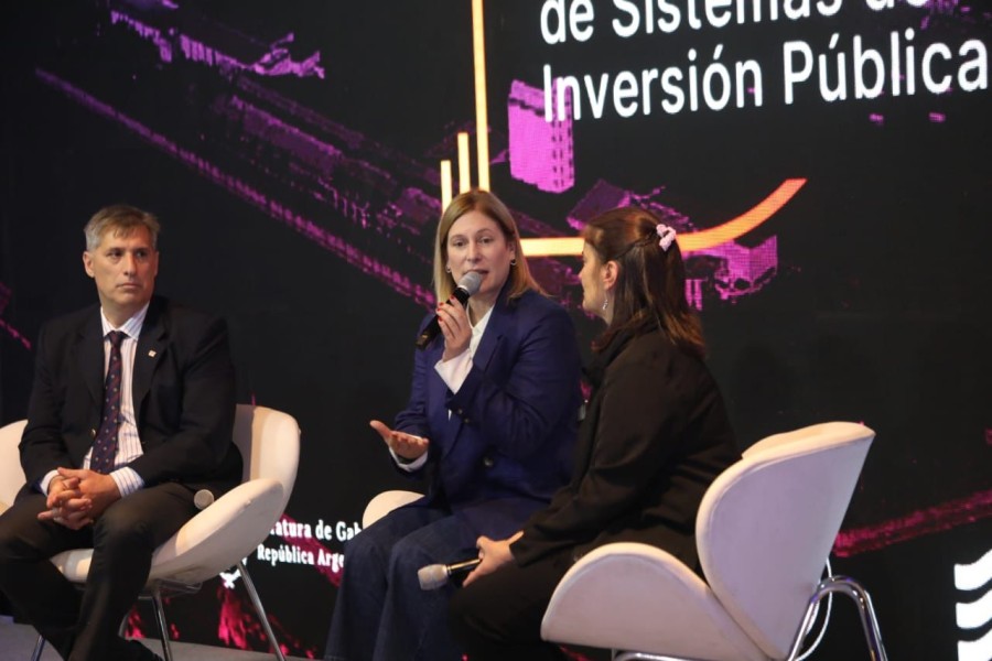 El ministro de Econom&iacute;a, Pablo Olivares, dijo que &ldquo;en Santa Fe pensamos, planificamos y entendemos el sentido hacia el que tiene que ir una provincia&rdquo;.