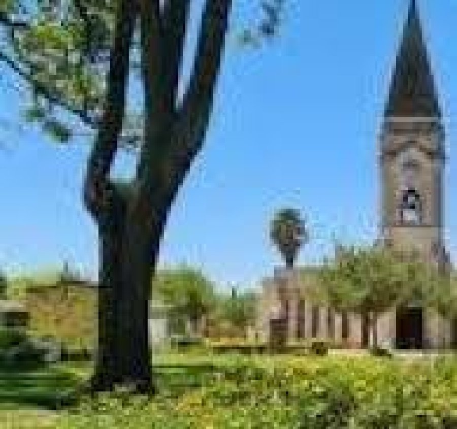 El p&aacute;rroco celebr&oacute; tres d&eacute;cadas y media de misi&oacute;n sacerdotal.