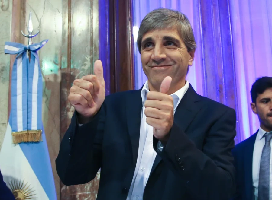 El ministro de Econom&iacute;a celebr&oacute; el &eacute;xito del blanqueo.