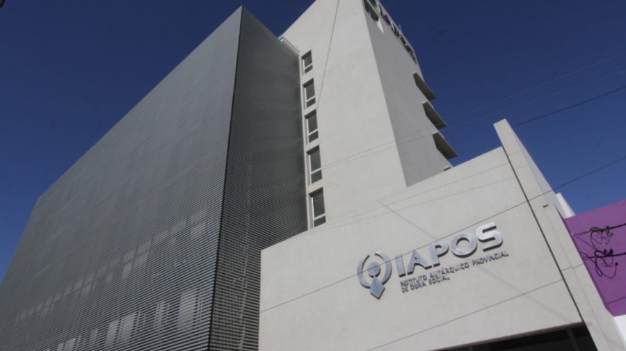 Iapos comenz&oacute; a reintegrar el dinero a afiliados.