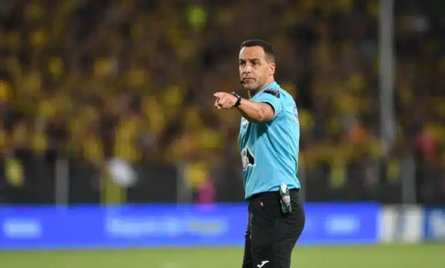 OSTOJICH. El &aacute;rbitro designado para la final en Paraguay.