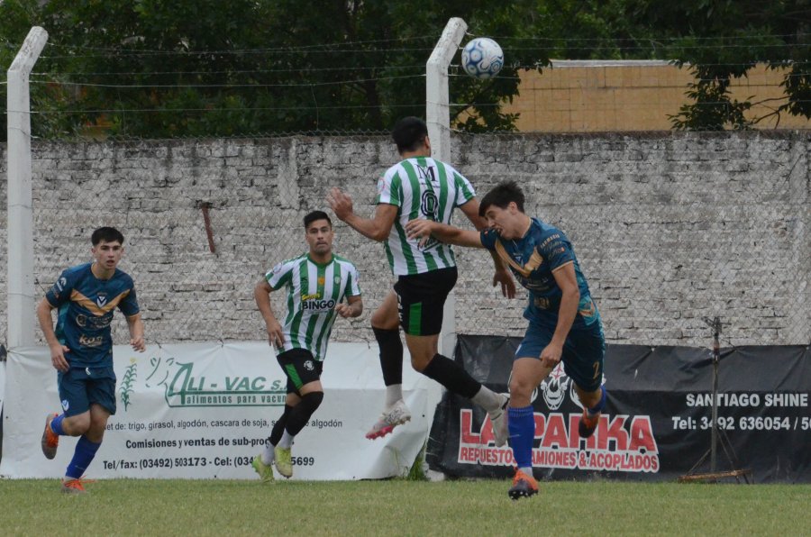 CIERRE CON CAIDA. Pe&ntilde;arol perdi&oacute; frente a Sanjustino.