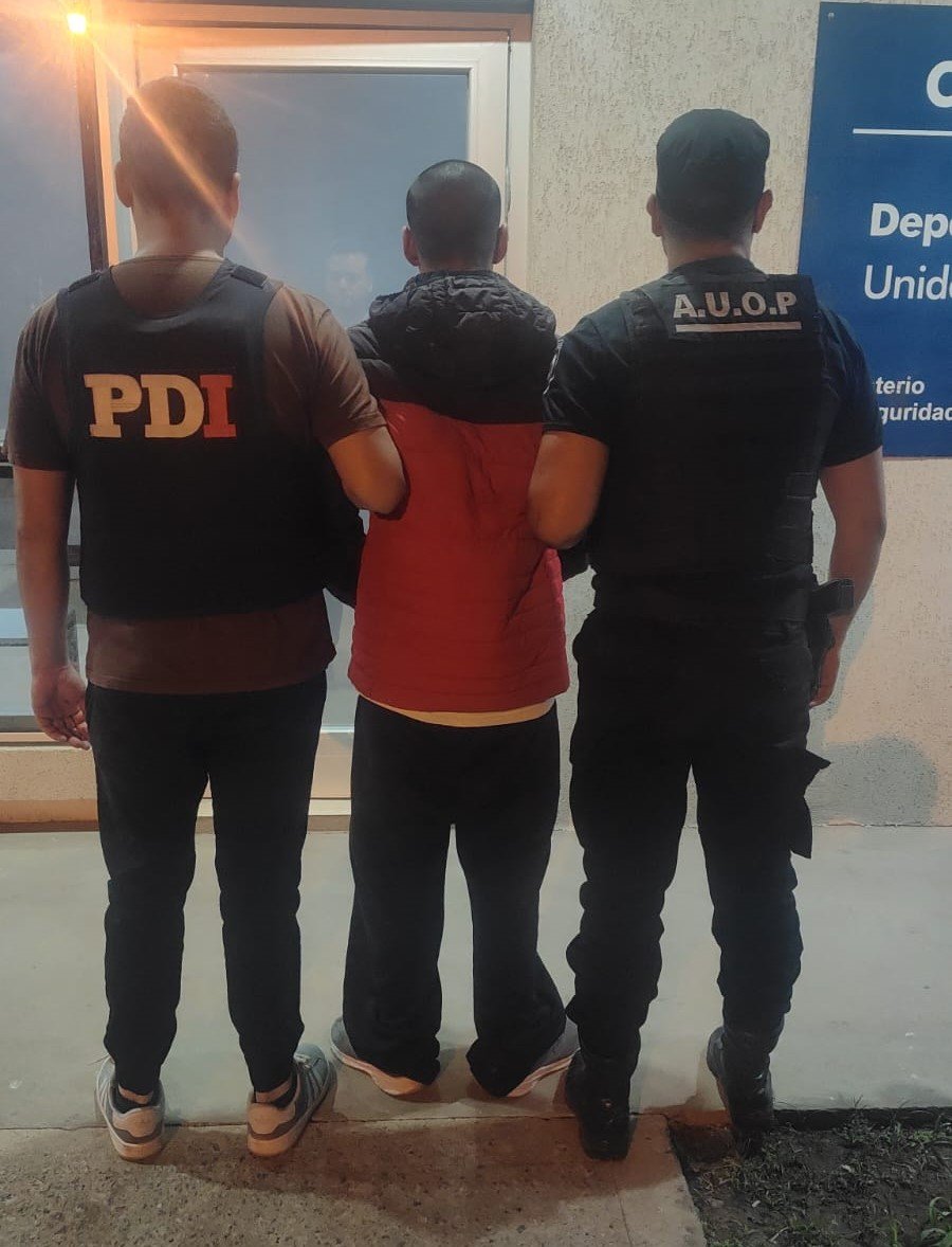 EAC, alias "Viejarda", fue alojado en la Alcaid&iacute;a de esta ciudad de Rafaela y en los pr&oacute;ximos d&iacute;as ser&iacute;a imputado por el hecho.