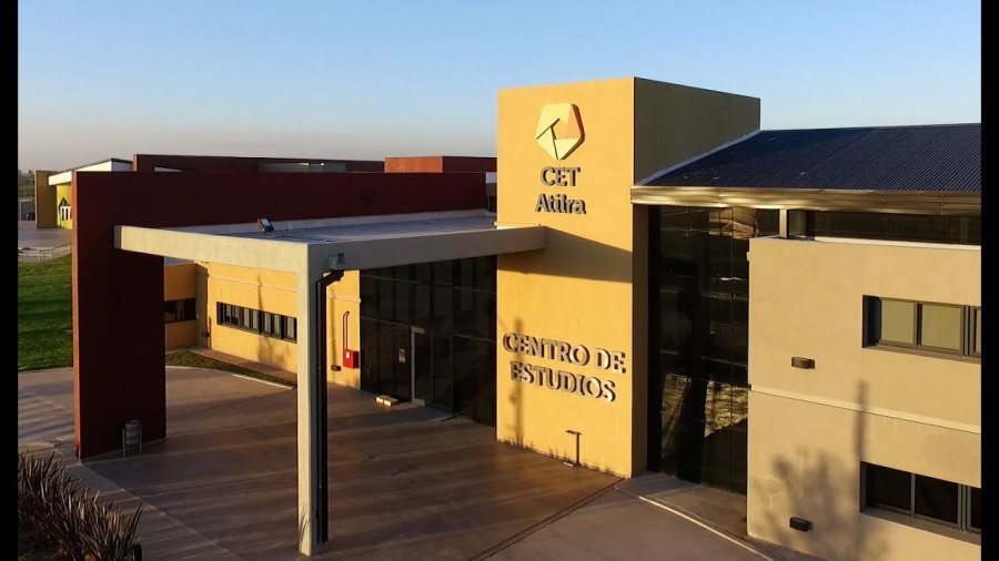 Los ex&aacute;menes se rendir&aacute;n en el CET.