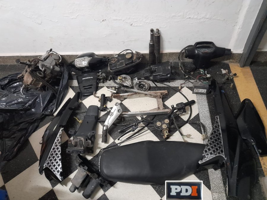 La motocicleta robada fue hallada completamente desarmada por la Polic&iacute;a de Investigaciones.
