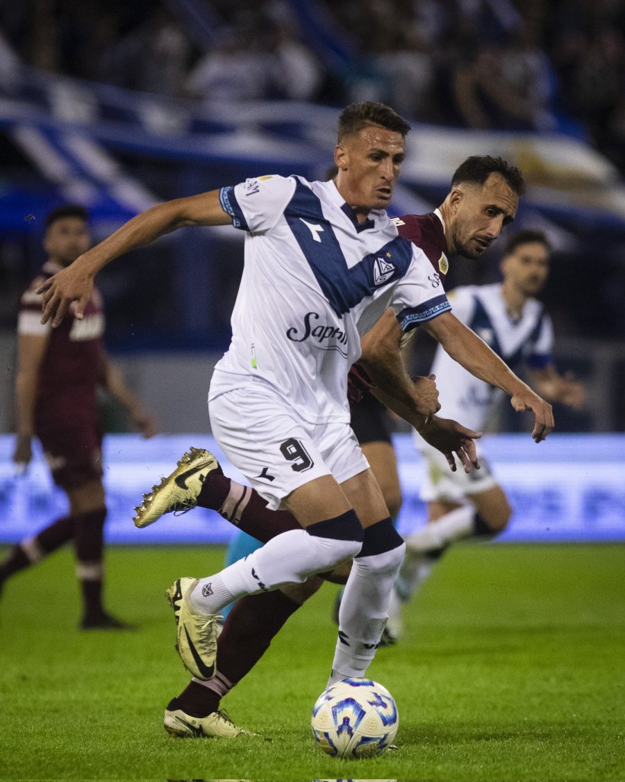 BRAIAN ROMERO. El goleador velezano y de la Liga Profesional.