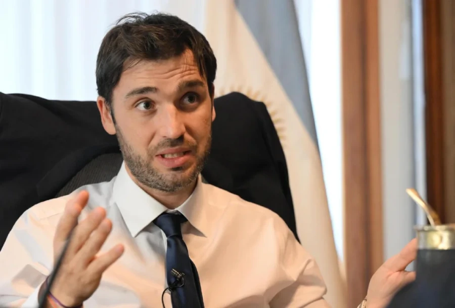 Ignacio Torres gobernador de Chubut.