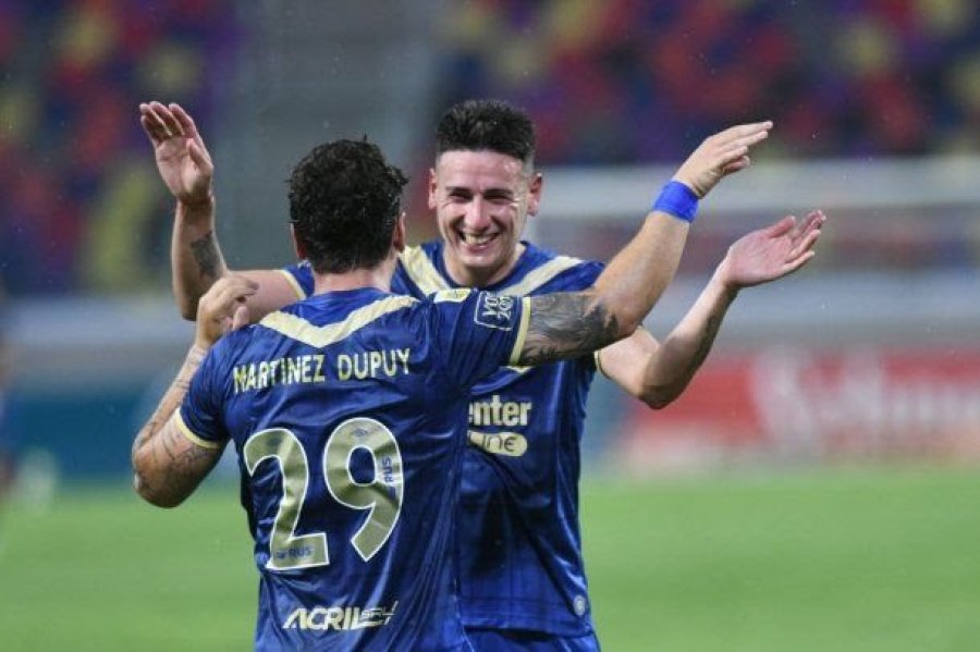 SOBRE LA HORA. Fue triunfo con gol de Mart&iacute;nez Dupuy.