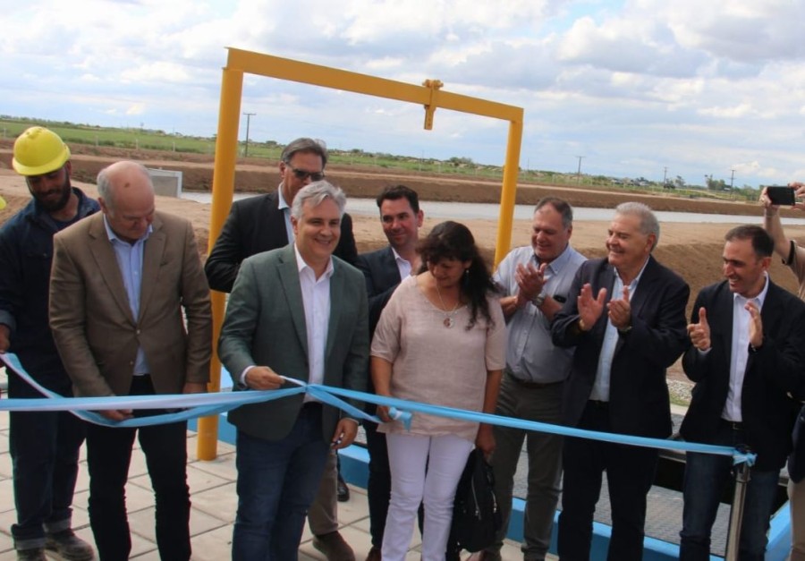 INAUGURACI&Oacute;N. El gobernador Mart&iacute;n Llaryora encabez&oacute; el acto en la regi&oacute;n beneficiada.