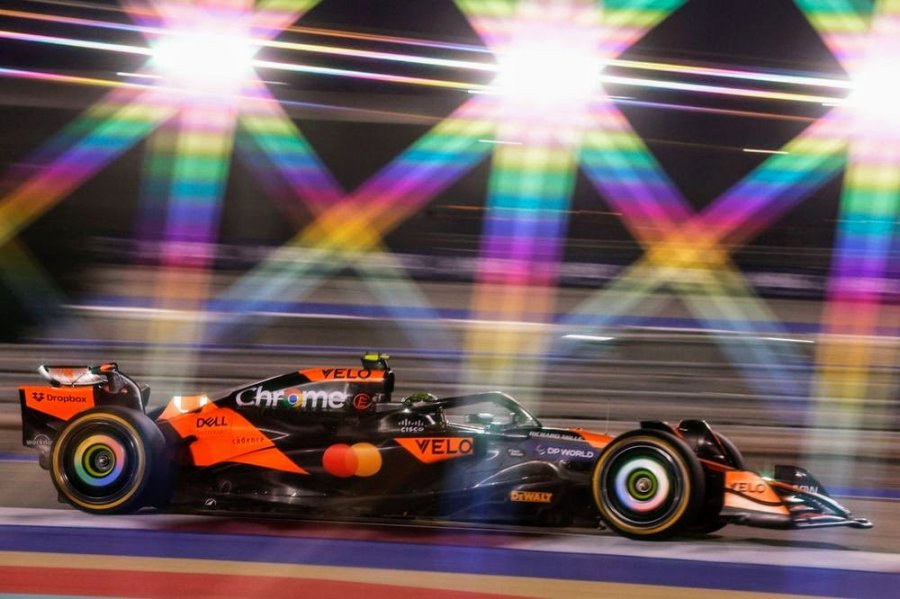 Lando Norris (McLaren) fue el m&aacute;s veloz bajo las luces de Qatar.ces de