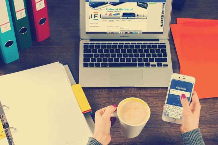 Se busca reconocer a aquellas personas que influyen a trav&eacute;s de la difusi&oacute;n de contenidos  en el marketing digital.