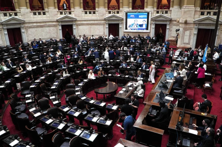 Pol&eacute;mica por la ca&iacute;da del proyecto Ficha Limpia.