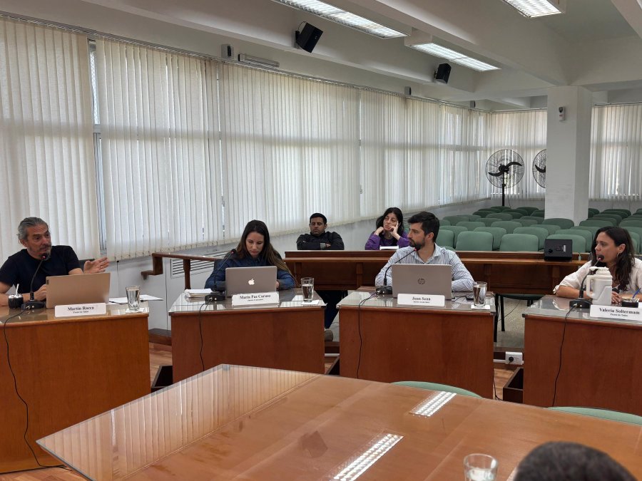 Desde el bloque opositor tildaron de "mentiroso" al intendente Viotti por la convocatoria de la semana pasada.