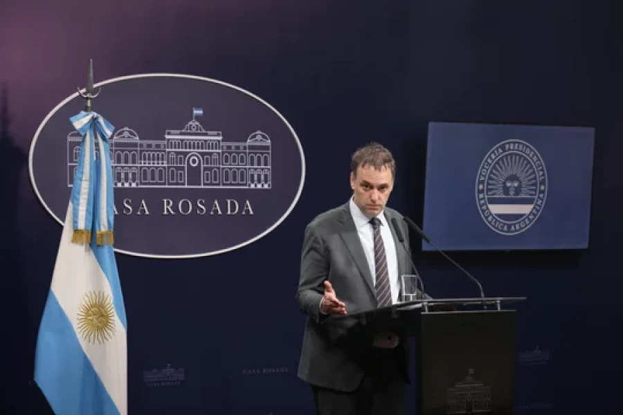 Manuel Adorni, vocero presidencial.