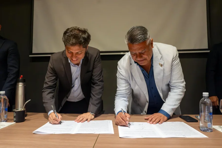 Axel Kicillof y Claudio Tapia.