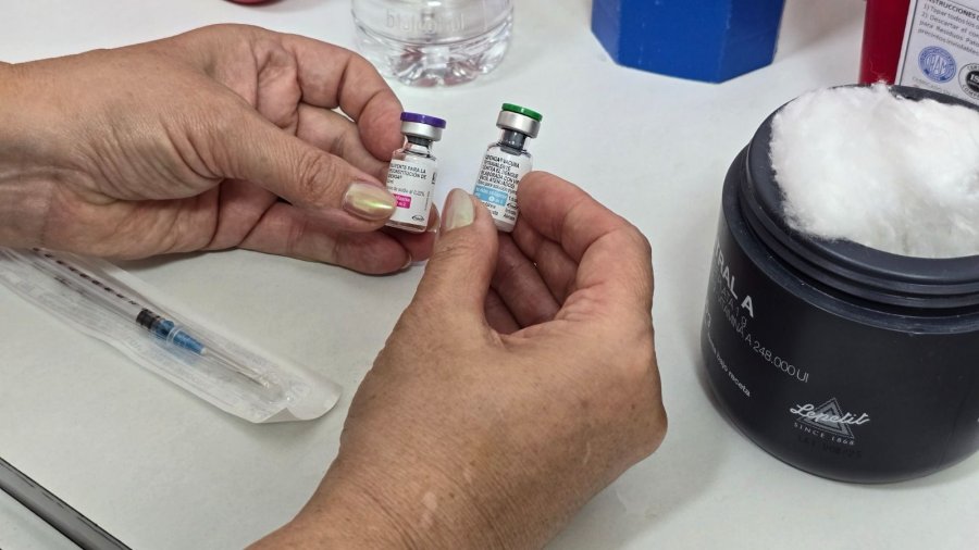 La estrategia de aplicaci&oacute;n contempla un sistema de listas nominalizadas, con los nombres de los pacientes que deben recibir la vacuna. (FOTO SAMCO DR. JAIME FERR&Eacute;)