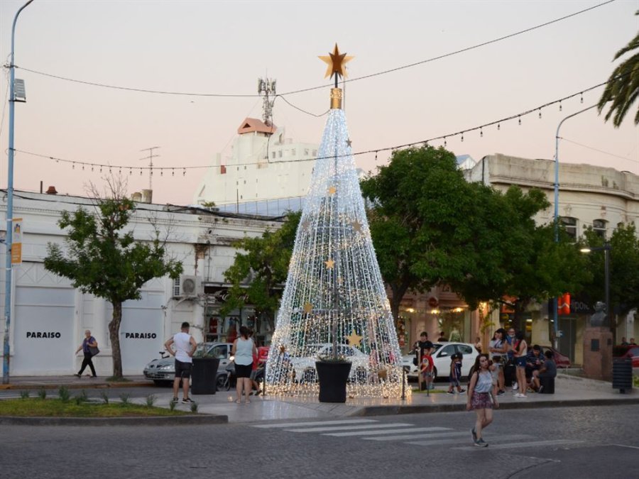 Hoy se enciende el &aacute;rbol de Navidad en la ciudad.